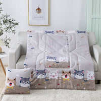 HKM-833811 Multifunctional Cartoon Plush Pillow Blanket - Soft Polyester Travel Quilt 40x40cm to 100x150cm