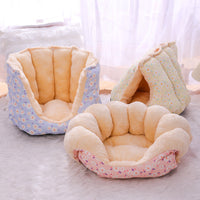HKM-834451 Thermal Pet Sofa Bed for Cats and Small Dogs - Cozy Winter Sleeping Space in Floral Designs