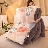 HKM-837267 Double-Sided Winter Lamb Fleece Quilt - Thick Polyester Fiber for Warmth and Comfort in Various Sizes
