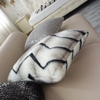 HKM-840851 Zebra Tiger Pattern Short Plush Throw Pillow Cover - 45x45cm