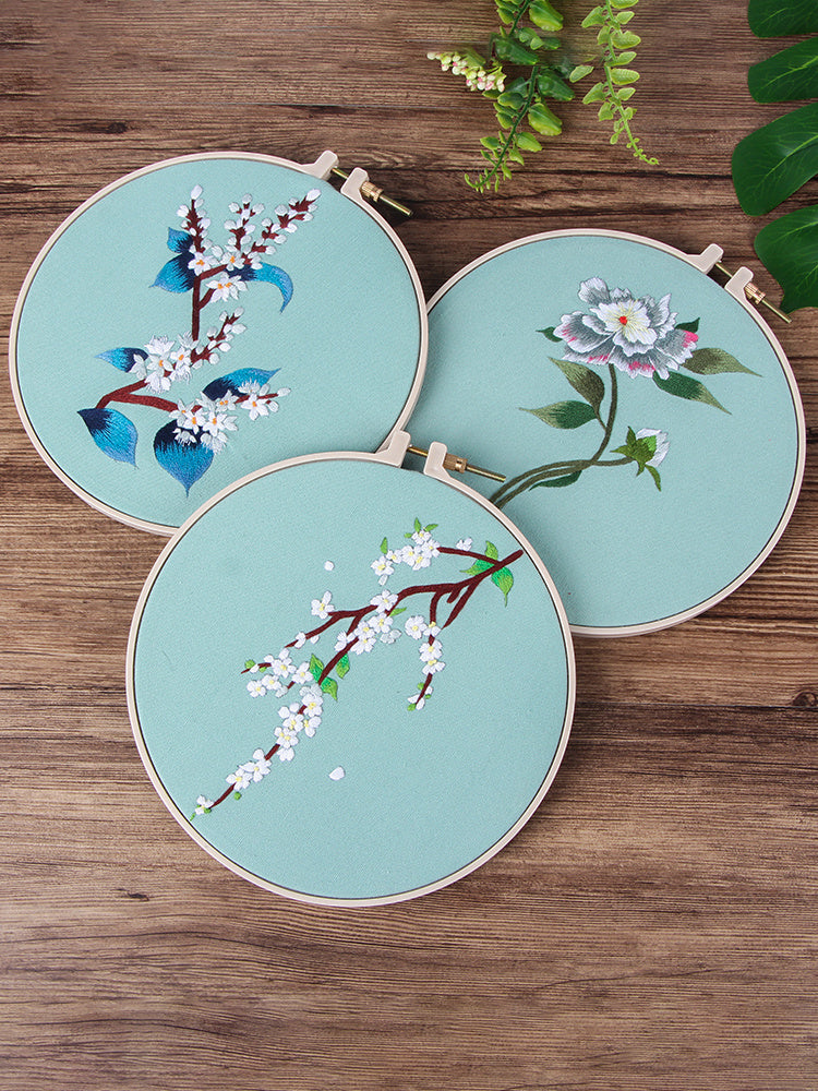 HKM-846163 Fresh Flower Embroidery Kit with Water-Soluble Precision Printing - Cotton Fine-Line Sail, 24cm x 24cm
