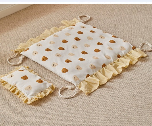 HKM-846163 Seasonal Wooden Dog Bed with Variety of Fun Bedding Designs