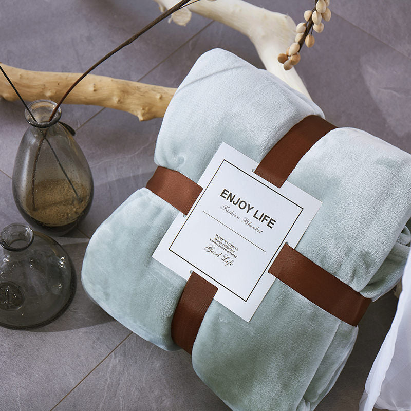 HKM-847315 Double-Sided Coral Fleece Blanket - Thick, Soft Polyester for Cozy Comfort