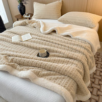 HKM-847315 Double-Sided Waffle Jacquard Thickened Office Nap Blanket for All Seasons