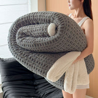 HKM-847315 Double-Sided Waffle Jacquard Thickened Office Nap Blanket for All Seasons