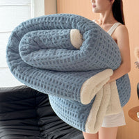 HKM-847315 Double-Sided Waffle Jacquard Thickened Office Nap Blanket for All Seasons