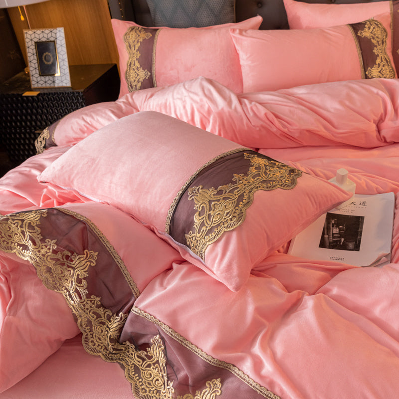 HKM-855059 Nordic Style Four-Piece Winter Bed Set with Solid Plush Polyester Lining