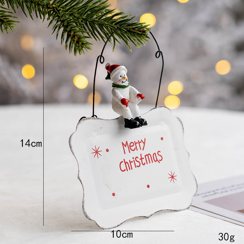 HKM-858323 Wrought Iron Decorative Pendant Featuring Old Man, Snowman, and Elk for Festive Home Decor