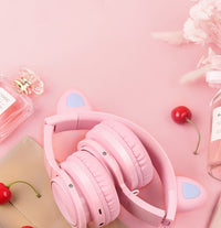 HKM-858579 Wireless Bluetooth Headset with Microphone, Moving Coil, 20-20000 Hz Frequency Response, Comfort Fit Ear Muffs