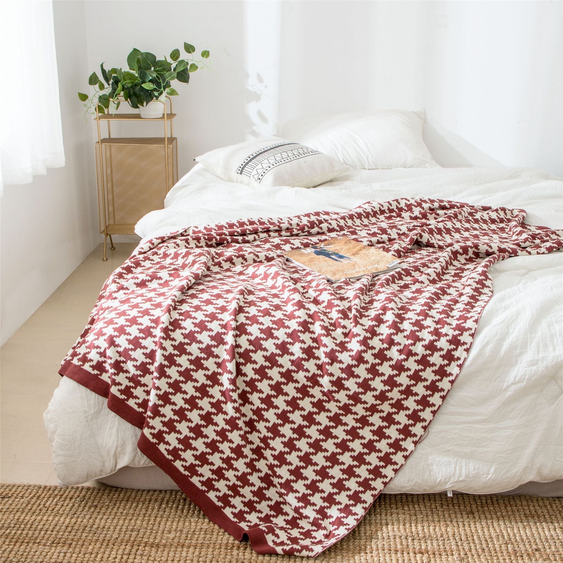 HKM-859987 Black and White Houndstooth Knitted Wool Blanket - Geometric Design in Multiple Sizes