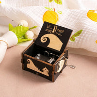 HKM-861971 Custom Halloween Eco-Friendly Mini Wooden Hand Cranked Music Box