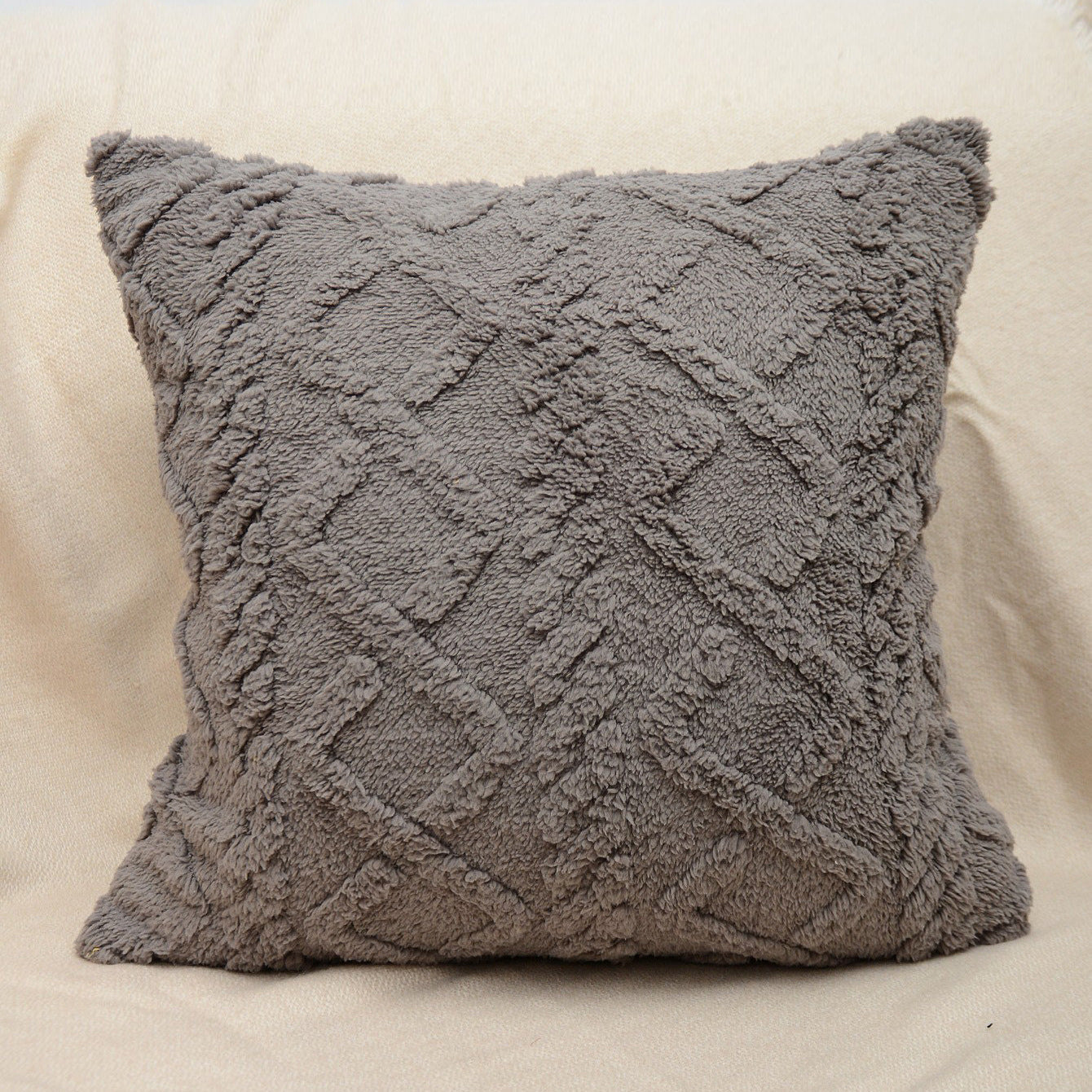 HKM-867475 Plush Jacquard Cut Flower Pillow Cover - Solid Color & Geometric Patterns