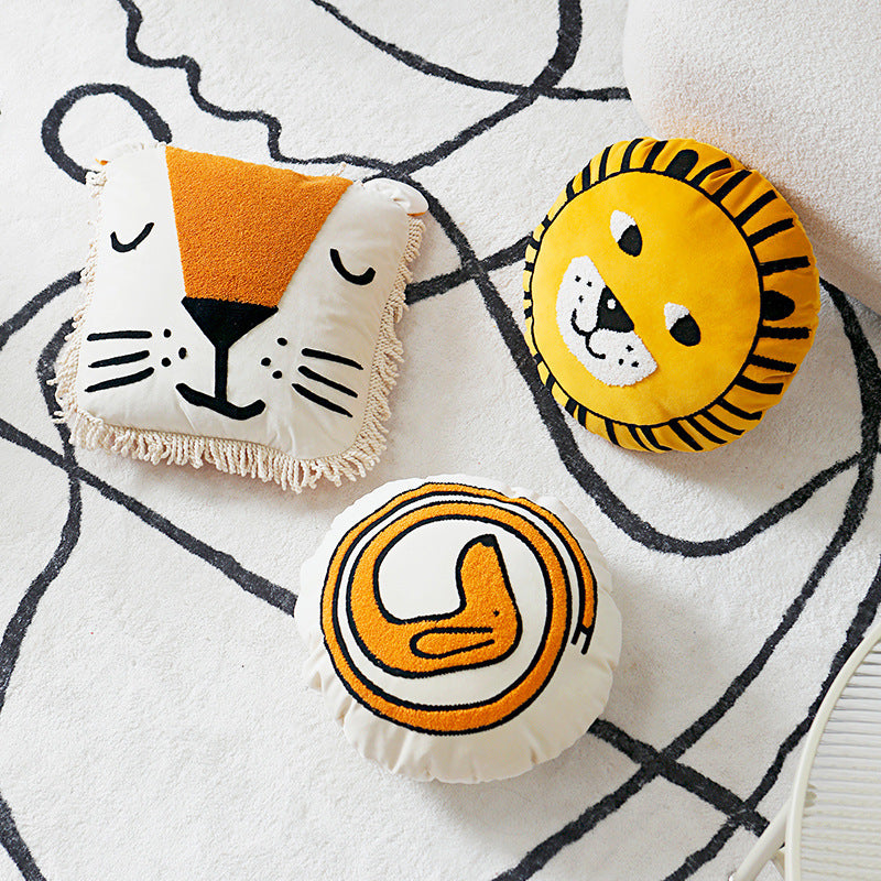 HKM-868627 Modern Minimalist Lion Pillow Cover - Animal Head Design, 45 x 45 cm, Available in Yellow, White, and Slender Dog Styles