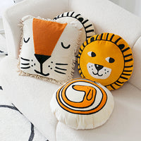 HKM-868627 Modern Minimalist Lion Pillow Cover - Animal Head Design, 45 x 45 cm, Available in Yellow, White, and Slender Dog Styles