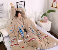 HKM-869203 Floral Pattern Warm Quilt Made with Chemical Fiber and Acetate Fabric