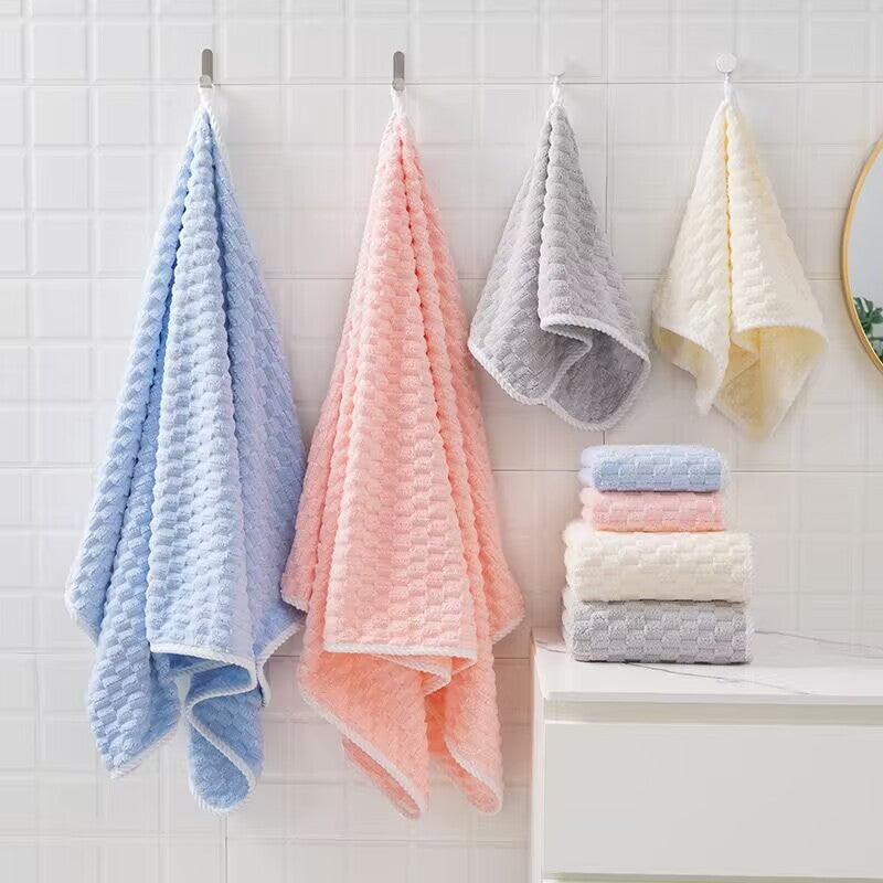 HKM-872595 Soft Absorbent Coral Fleece Bath Towel in Milky White, Light Gray, Pink, Sky Blue, Light Green