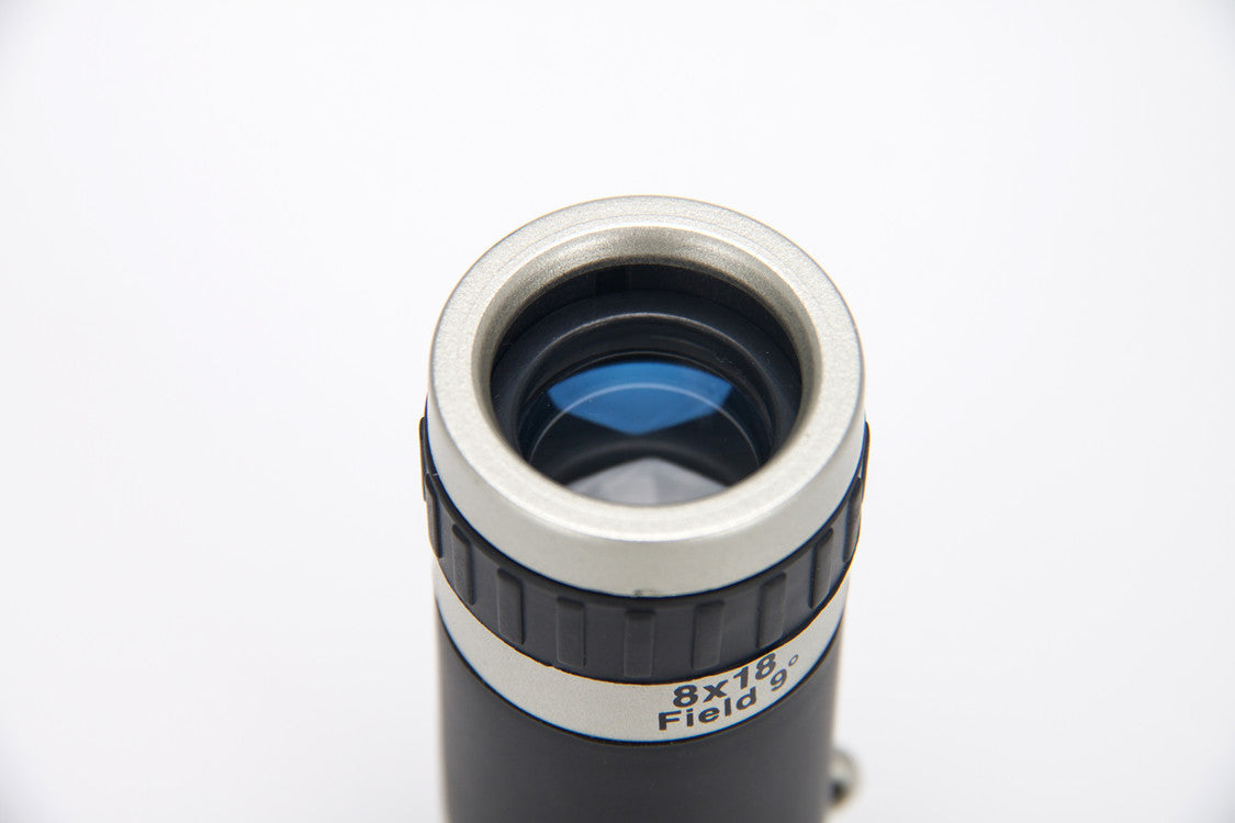 HKM-874707 8X Telescopic Phone Lens with Clip and Cleaning Cloth - 240 yd FOV, Minimum Focus Distance 2.2 yd