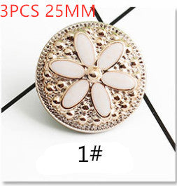 HKM-879763 Natural Resin Detachable Brooch with Strong Fragrance - 25mm Unique Decorative Accessory