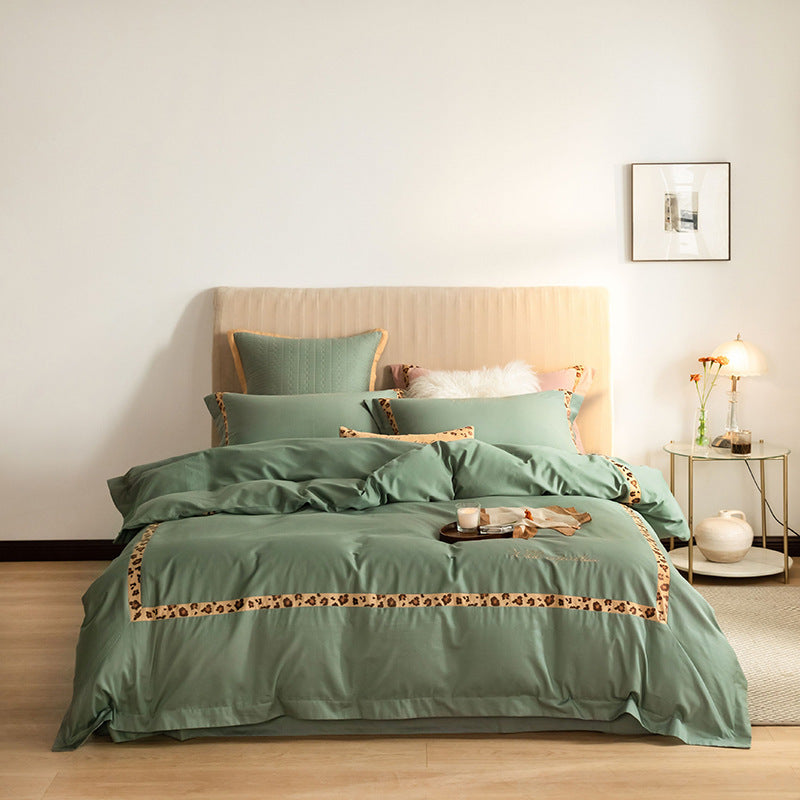 HKM-879891 Embroidered Cotton Quilt Cover Set for 1.5m/1.8m Beds in Various Colors