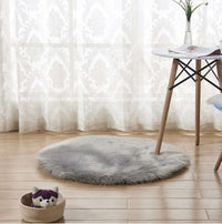 HKM-883155 Artificial Wool Plush Carpet for Living Room or Bedroom, Soft and Warm, Easy to Maintain, Gray/White, 45x45 cm