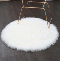 HKM-883155 Artificial Wool Plush Carpet for Living Room or Bedroom, Soft and Warm, Easy to Maintain, Gray/White, 45x45 cm