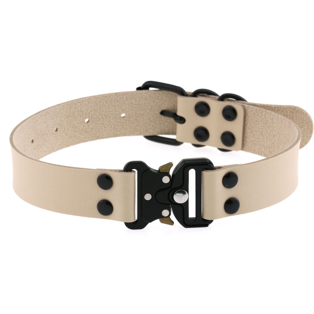 HKM-885395 Creative Adjustable Leather Release Buckle Collar Necklace for Unisex Fashion