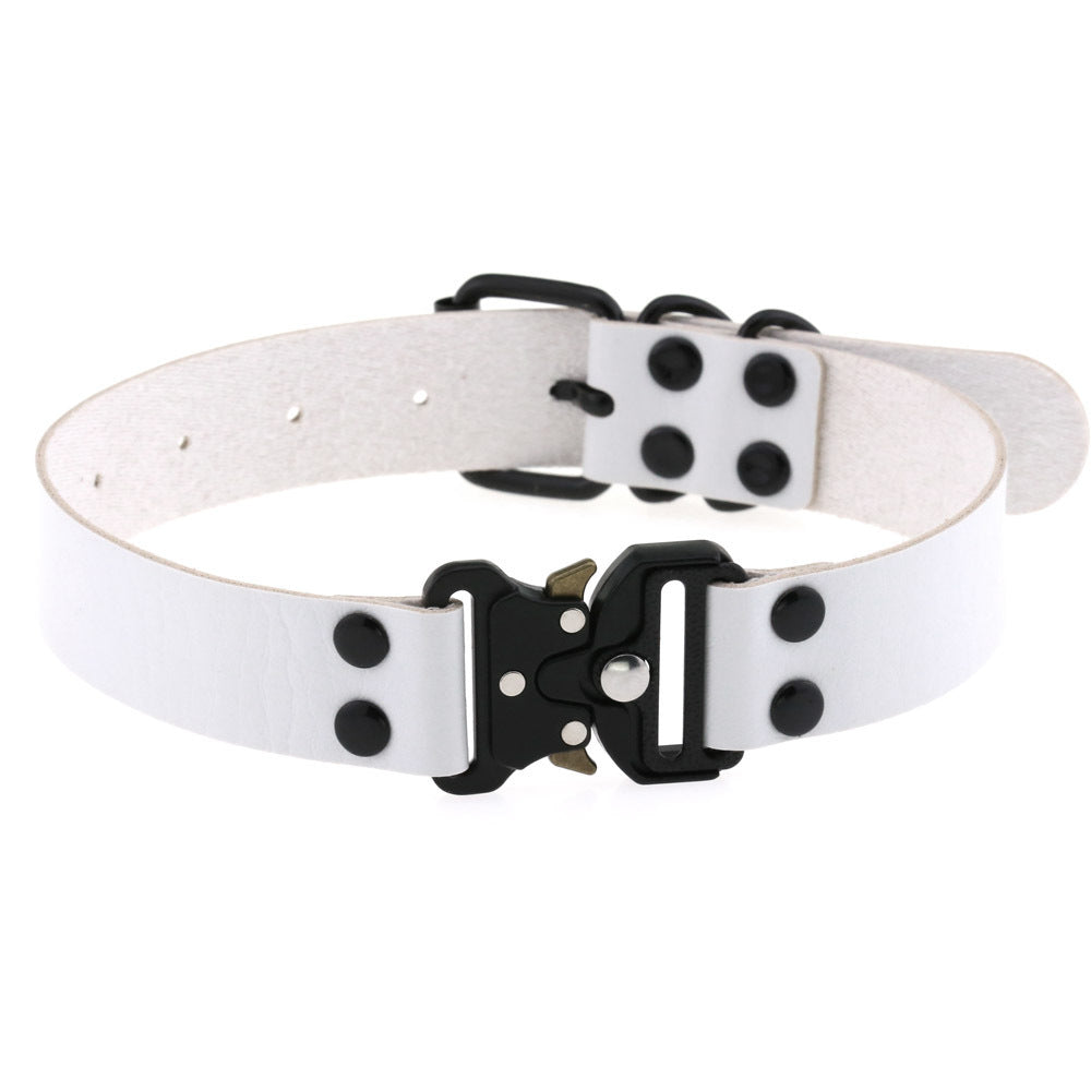 HKM-885395 Creative Adjustable Leather Release Buckle Collar Necklace for Unisex Fashion