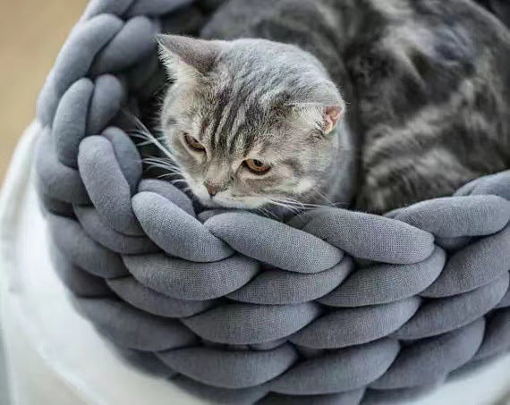 HKM-885651 Soft Plush Cat Bed with Cushion – Cozy Round Pet Nest for Cats and Small Dogs