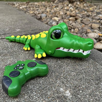 HKM-886483 Rechargeable Remote Control Crocodile Toy Car - 2.4GHz, 30M Range, 4 Channel Fun