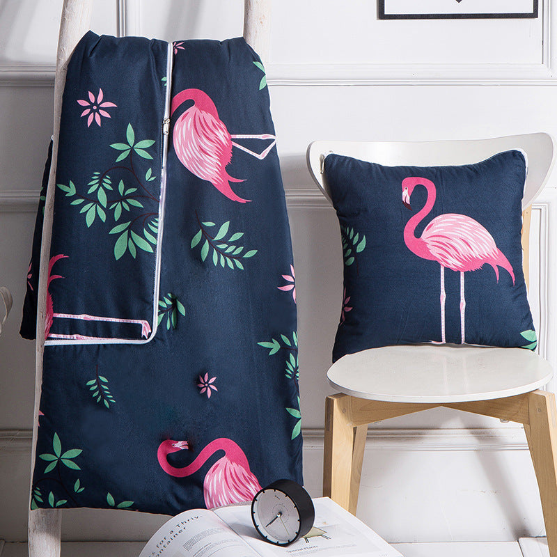 HKM-890579 Dual-Use Cushion Quilt in Modern Designs and Soft Chemical Fiber Filling