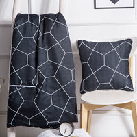 HKM-890579 Dual-Use Cushion Quilt in Modern Designs and Soft Chemical Fiber Filling