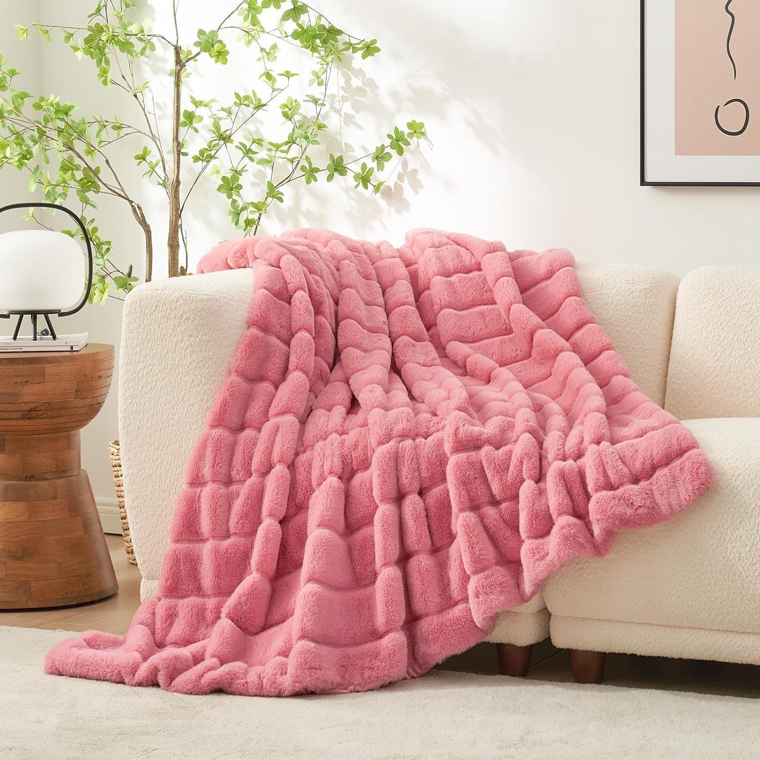 HKM-892755 Soft Plush Striped Blanket and Pillowcase Set in Beige and Gray