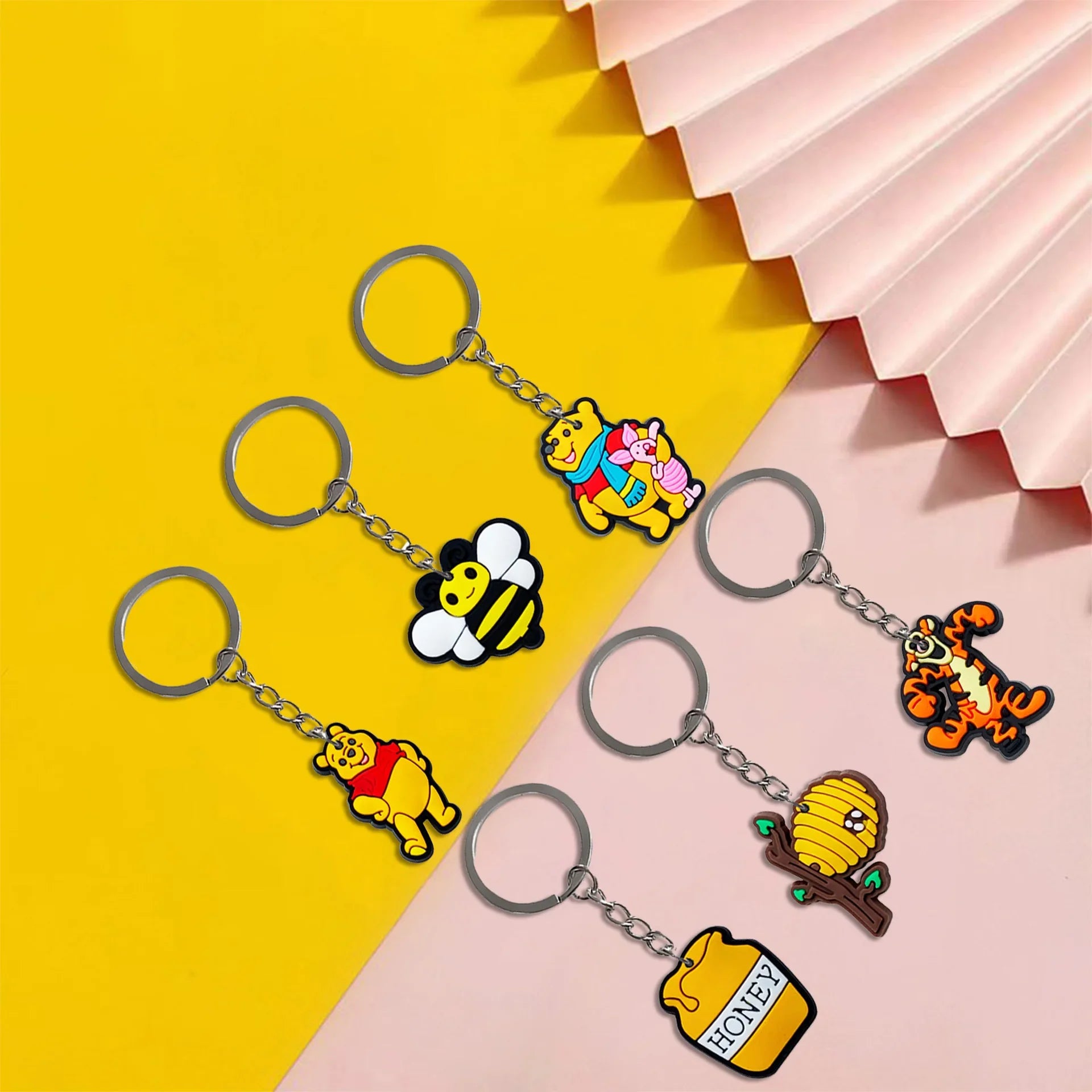 HKM-896723 Cute Soft PVC 3D Cartoon Keychain for Keys - Customizable Design, Multiple Colors Available