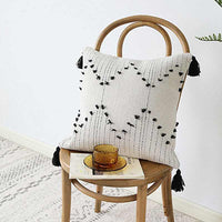 HKM-901715 Moroccan Style Black and White Geometric Pillowcase with Tassels 30x50cm