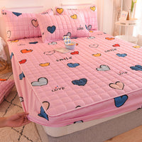 HKM-902867 Heart-Shaped Thin Mattress Dustproof Protection Cover - Full Bedding Set with Quilted Design