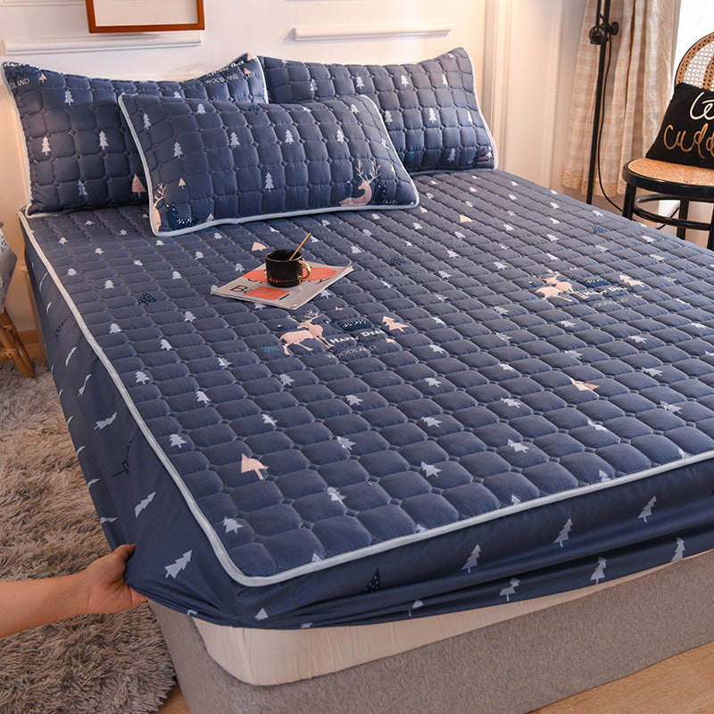 HKM-902867 Heart-Shaped Thin Mattress Dustproof Protection Cover - Full Bedding Set with Quilted Design