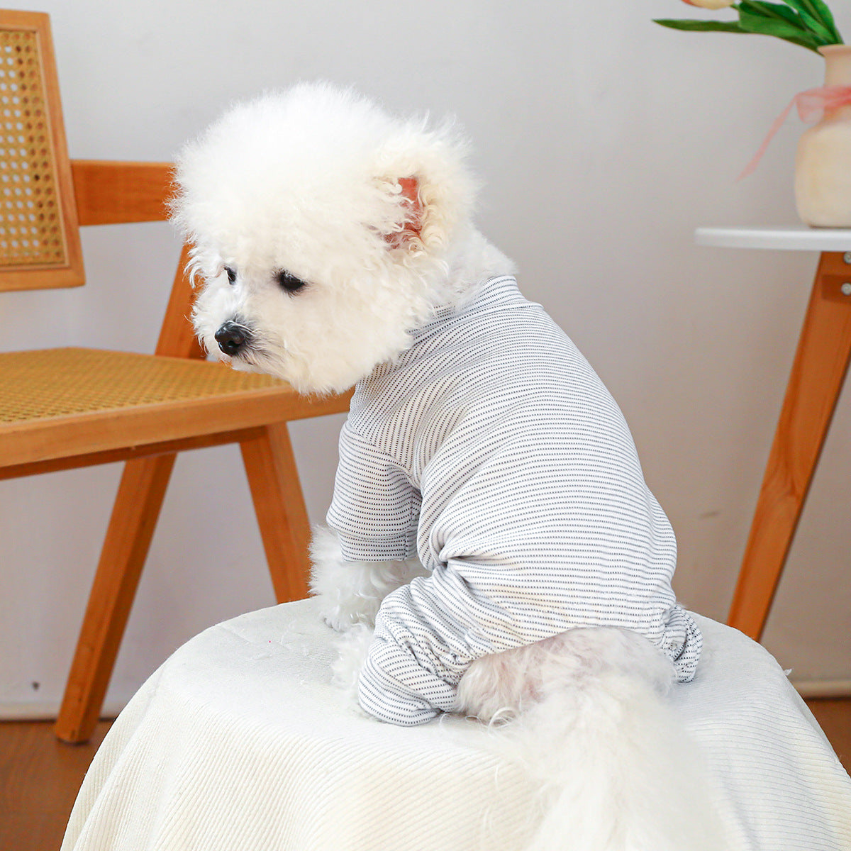 HKM-905363 Cozy Four-Legged Belly-Wrap Outfit for Pets in Various Colors and Patterns