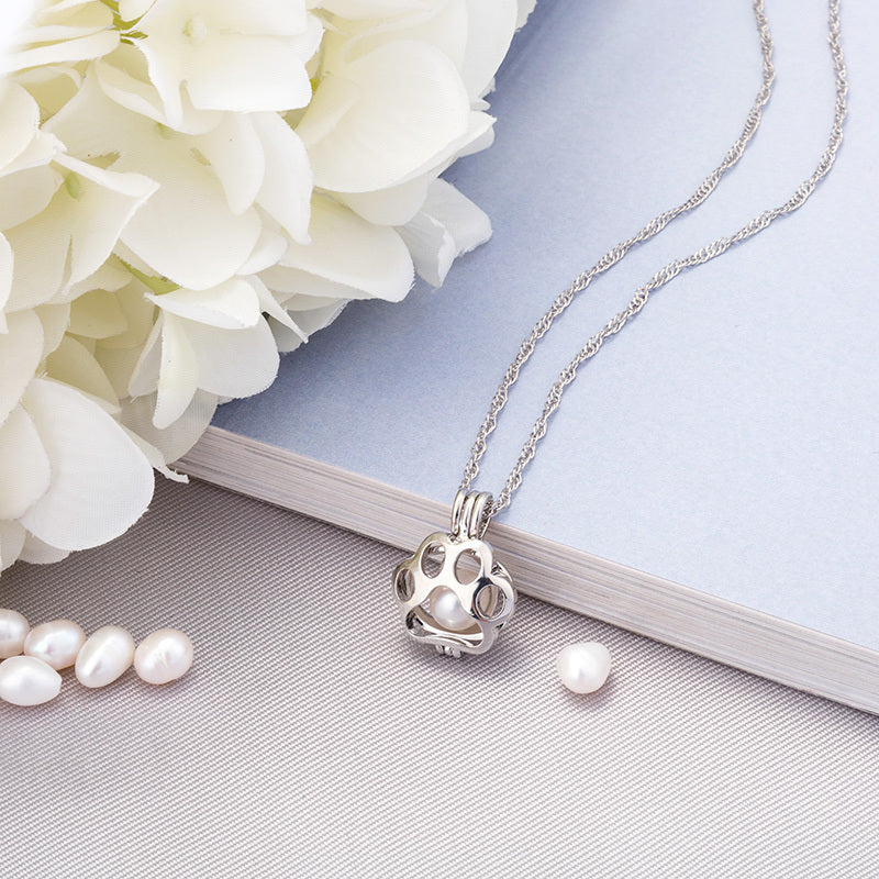 HKM-905619 Animal Night Light Necklace with 45 cm Chain - Cute Drop Design, Size 2.1 x 1.6 cm