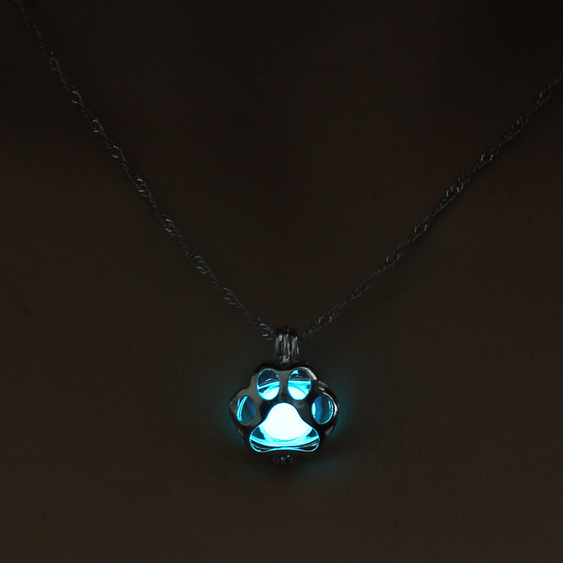 HKM-905619 Animal Night Light Necklace with 45 cm Chain - Cute Drop Design, Size 2.1 x 1.6 cm