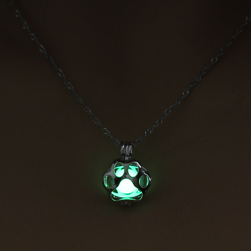 HKM-905619 Animal Night Light Necklace with 45 cm Chain - Cute Drop Design, Size 2.1 x 1.6 cm