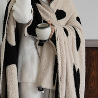 HKM-905939 Double-Faced Geometric Pattern Polyester Blanket for Cold Weather - 130cm x 160cm