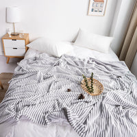HKM-908243 Cozy Fleece Nap Blanket with Back Printing – Available in Various Sizes and Colors