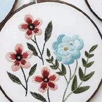 HKM-910547 Three-Dimensional Ribbon Embroidery Kit with Floral Designs and Tools