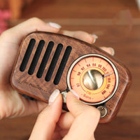 HKM-920467 Retro Wooden Wireless Mini Speaker – 5W Output, 1100mAh Battery, Bluetooth 4.1, 10m Range, USB Interface