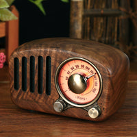 HKM-920467 Retro Wooden Wireless Mini Speaker – 5W Output, 1100mAh Battery, Bluetooth 4.1, 10m Range, USB Interface