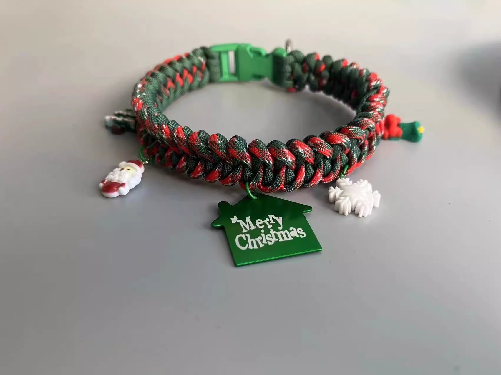HKM-922899 Handheld Rope Dog Leash with Adjustable Release Buckles in Green and Red