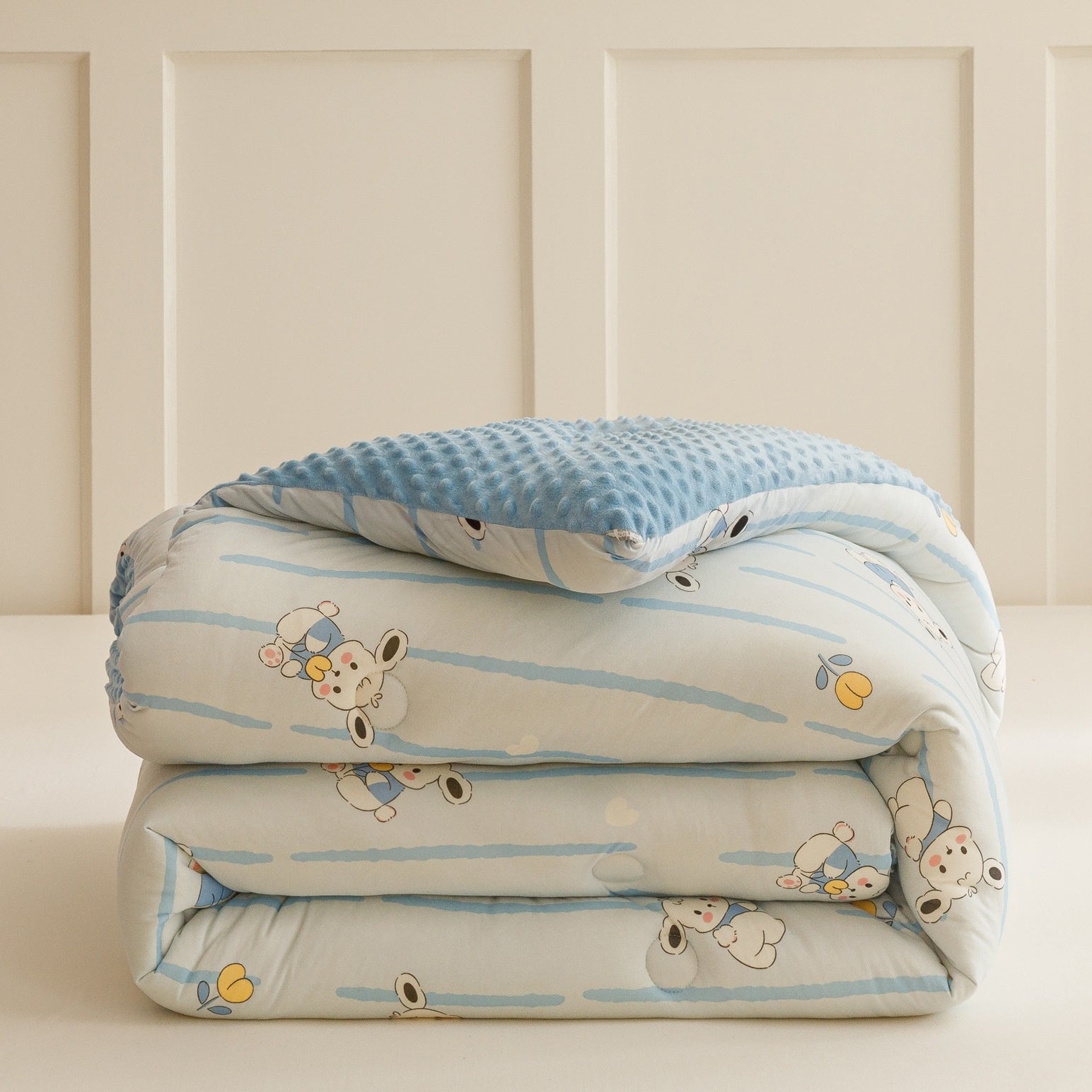 HKM-922899 Velvet Quilted Duvet Insert with Soybean Fiber for Autumn and Winter