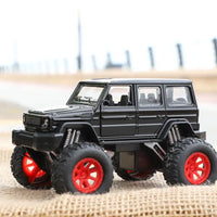 HKM-928915 1:32 Scale Pull Back Alloy Diecast Model SUV Truck Toy - Simulation Car for Ages 2 and Up