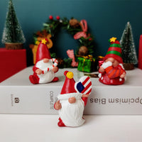 HKM-929939 Modern Resin Craft Christmas Ornaments - Festive Home Decoration