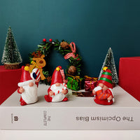 HKM-929939 Modern Resin Craft Christmas Ornaments - Festive Home Decoration